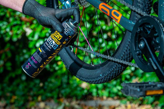 Muc-Off Smar Do Łańcucha Dry Lube Chain Wax Aerosol 400ml