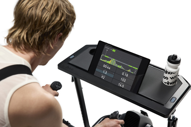 Trenażer WAHOO KICKR BIKE PRO 2026