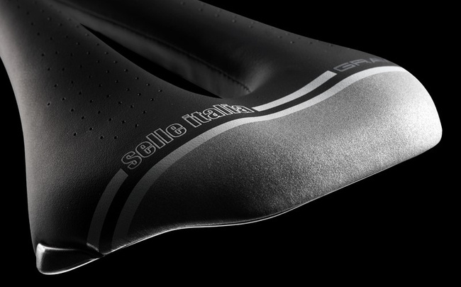 Siodło SELLE ITALIA NOVUS BOOST GRAVEL TECH TI316 SUPERFLOW S, TI 316 Tube 7, Fibra-Tek, 255g