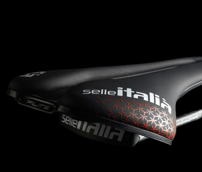 Siodło SELLE ITALIA FLITE BOOST PRO TEAM KIT CARBONIO SUPERFLOW S, Carbon Rail+10mm, Fibra-Tek, 165g