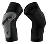 Ochraniacze na kolana 100% RIDECAMP Knee Guard black grey